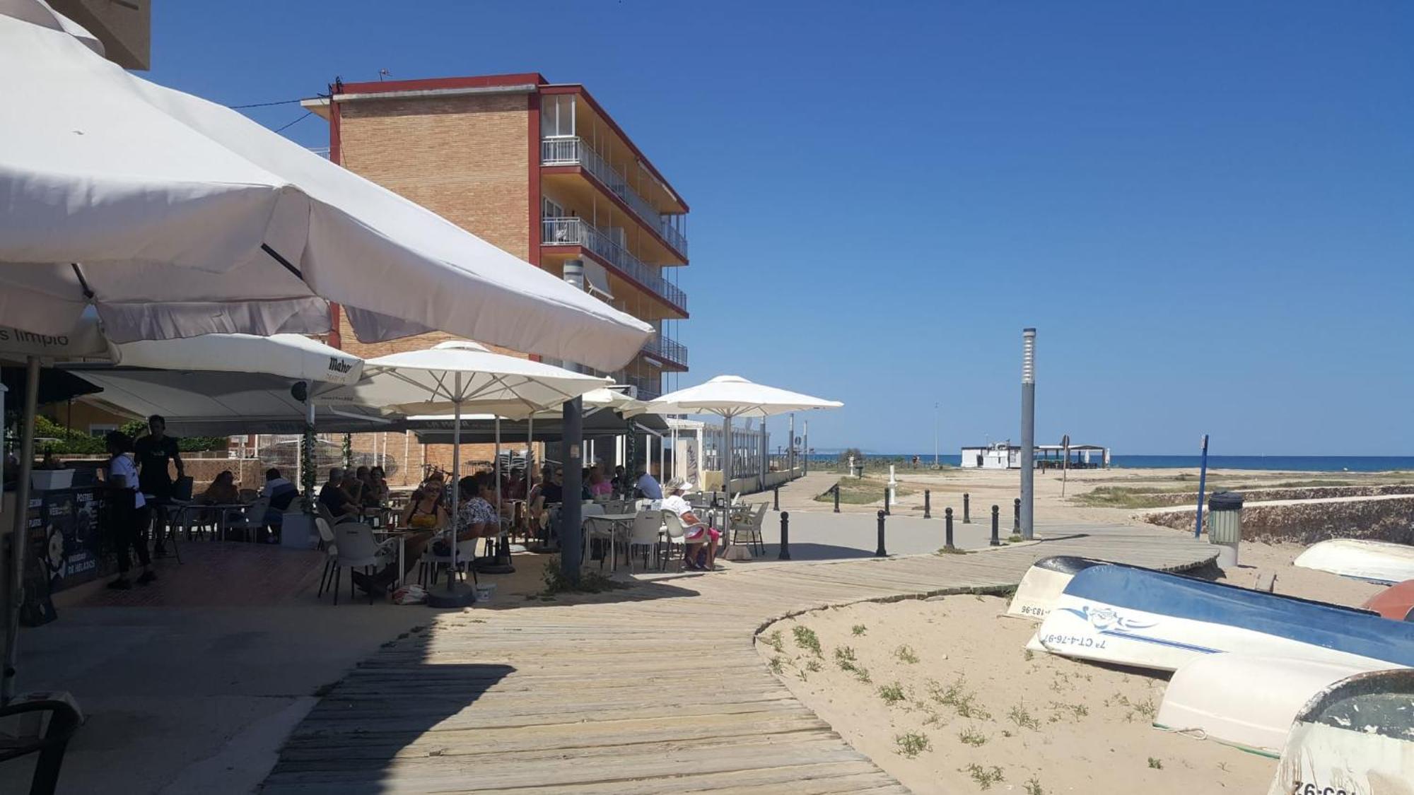 Beachfront Apartment - La Mata トレビエハ エクステリア 写真