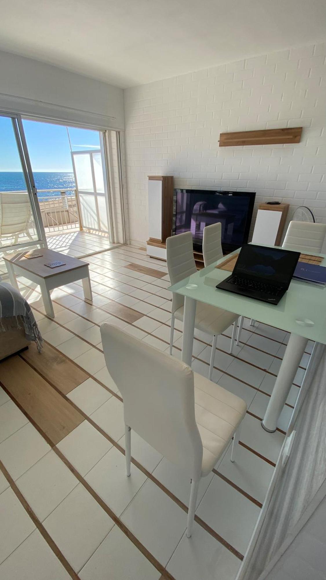 Beachfront Apartment - La Mata トレビエハ エクステリア 写真