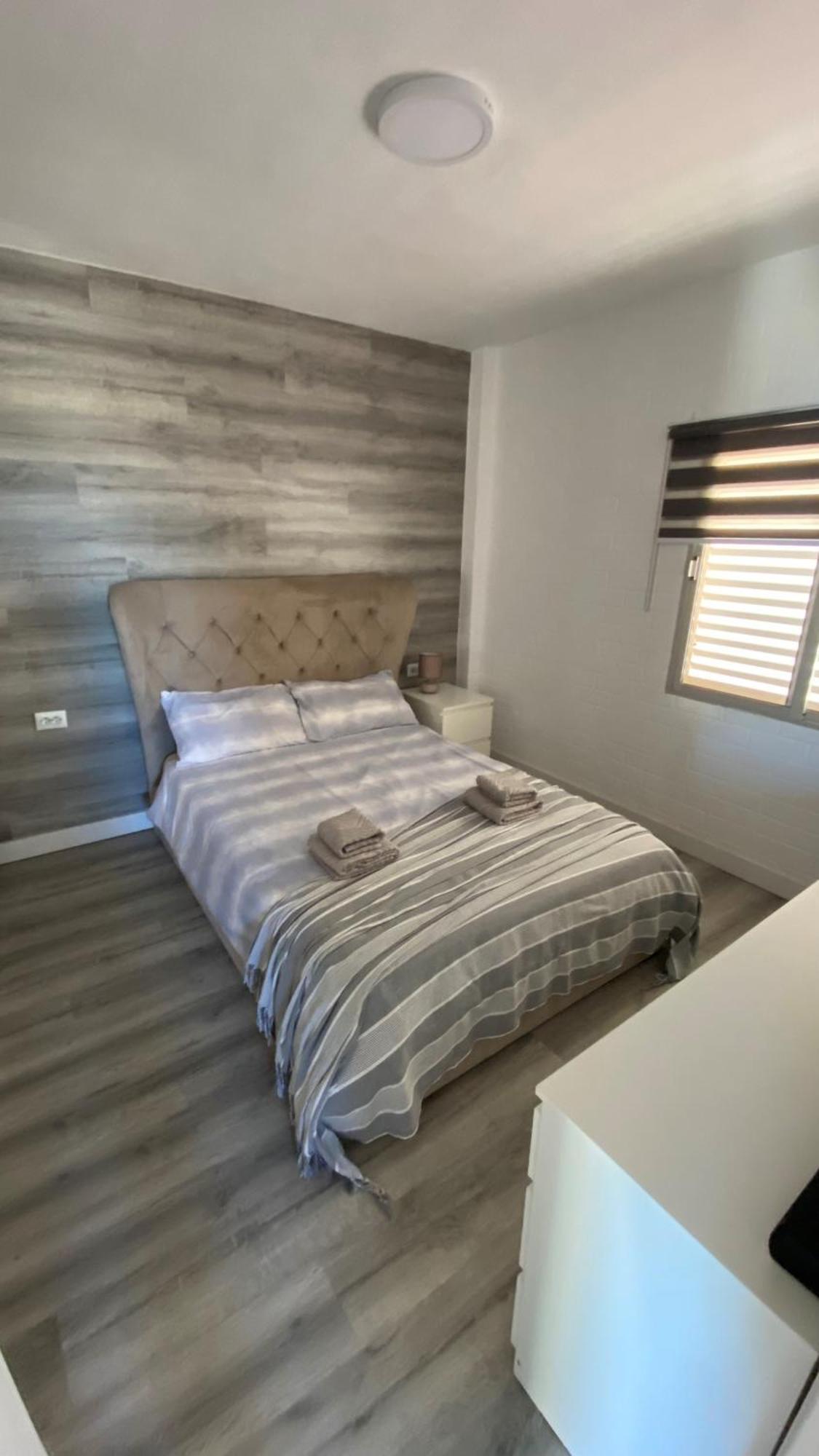 Beachfront Apartment - La Mata トレビエハ エクステリア 写真