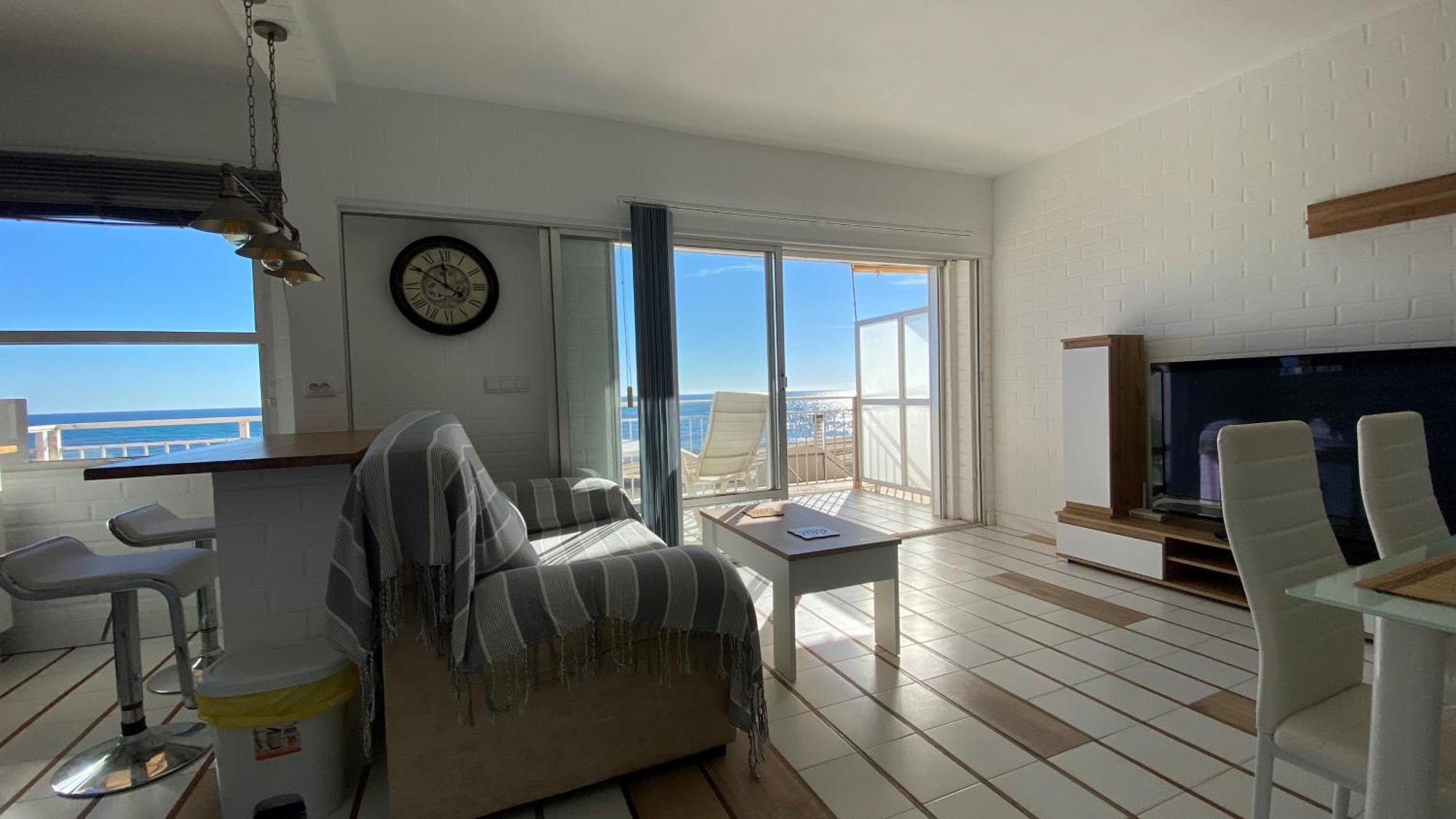 Beachfront Apartment - La Mata トレビエハ エクステリア 写真