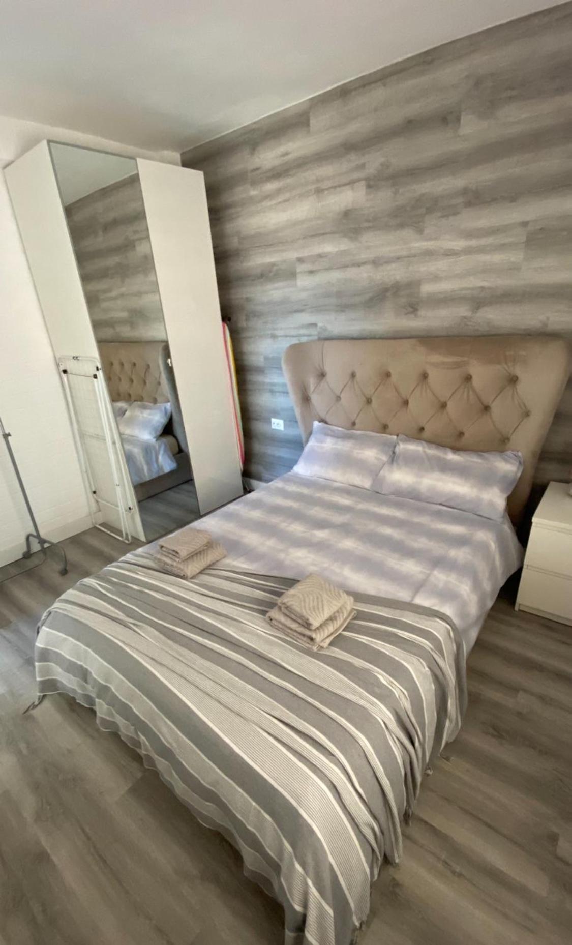 Beachfront Apartment - La Mata トレビエハ エクステリア 写真