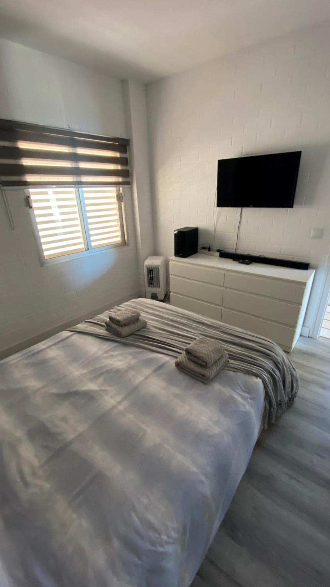 Beachfront Apartment - La Mata トレビエハ エクステリア 写真