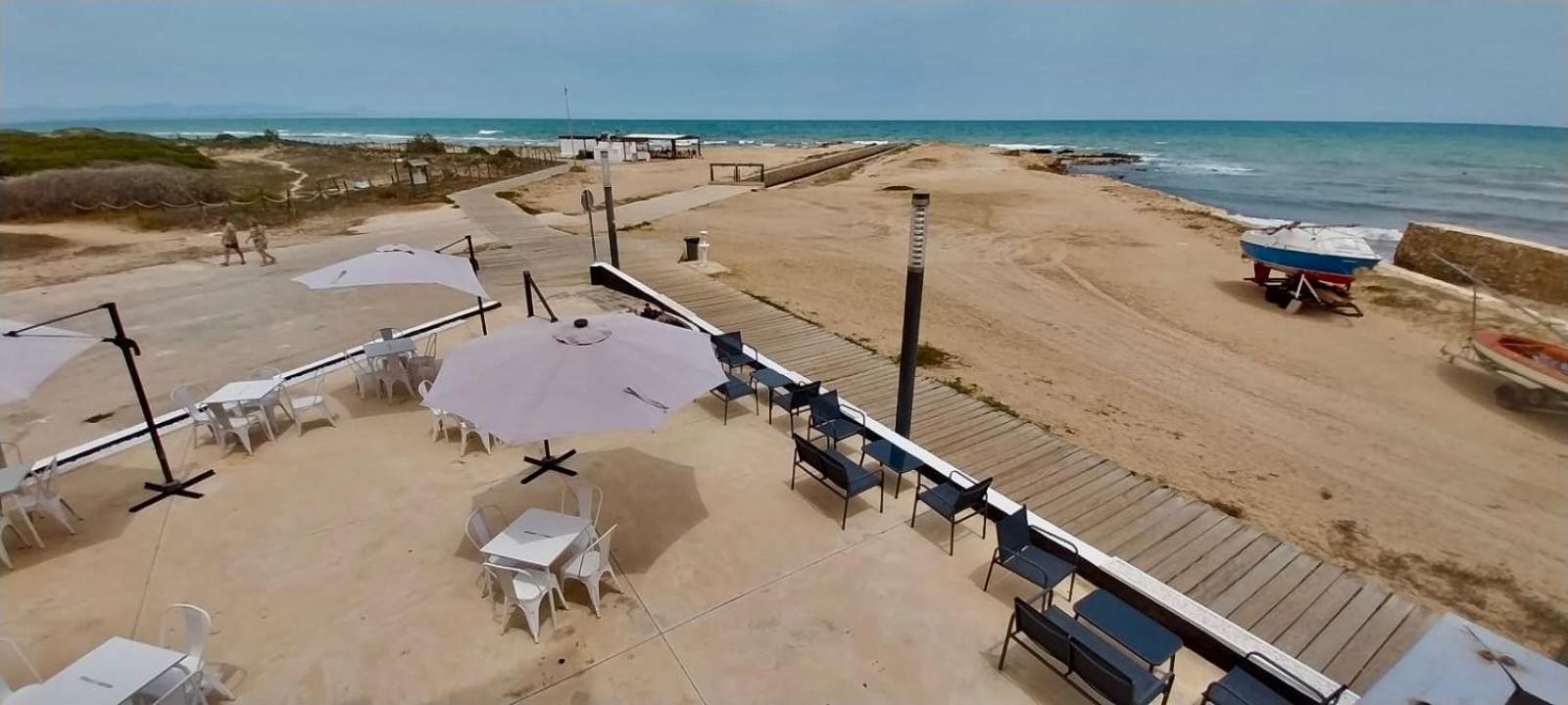 Beachfront Apartment - La Mata トレビエハ エクステリア 写真